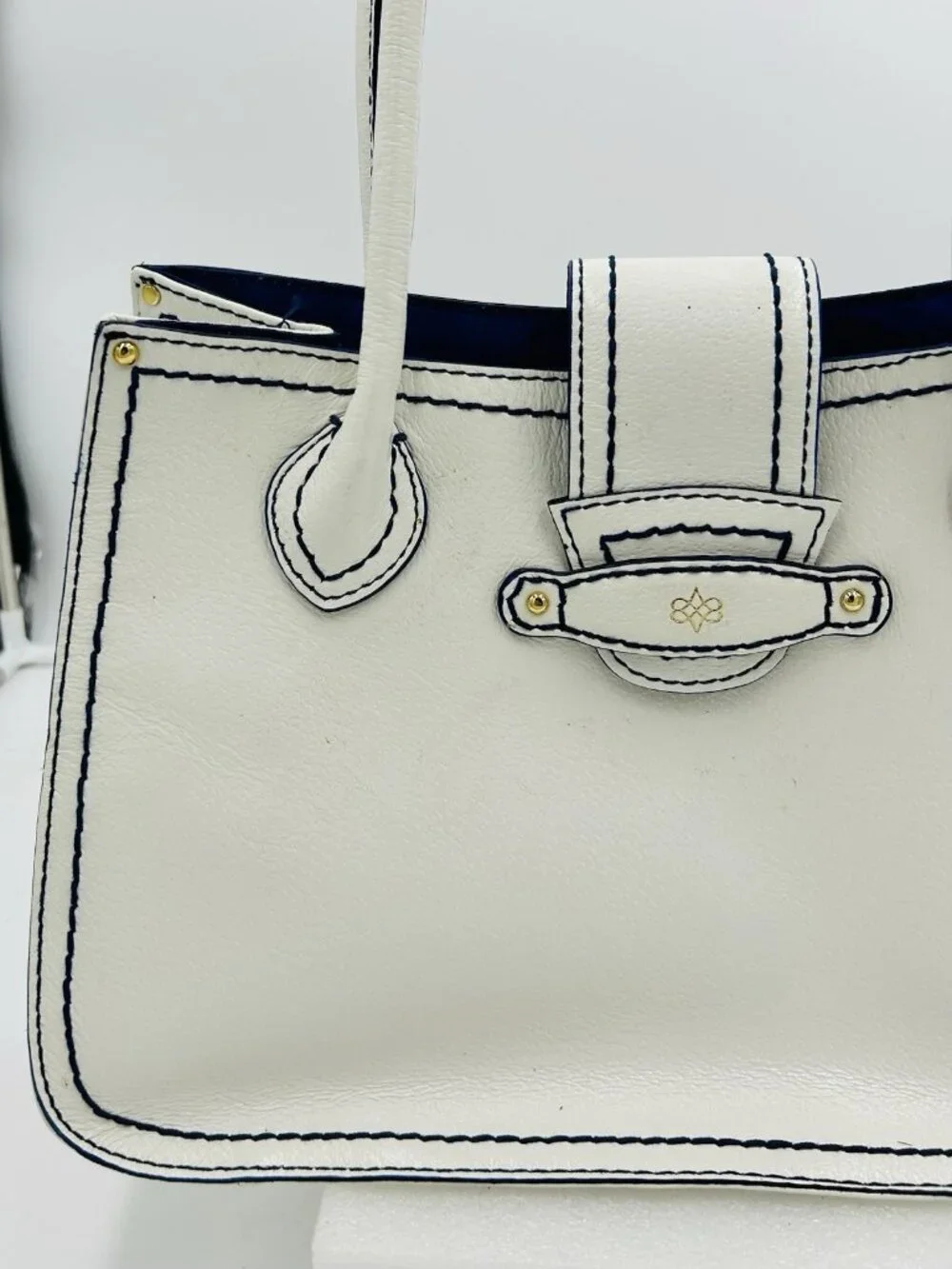 Antonio Melani White Leather Satchel Bag Magnetic Closure Blue Trim